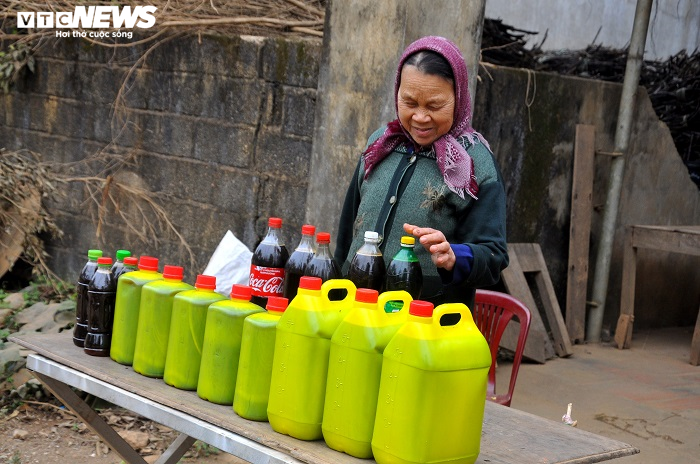 Ảnh: Làng mật mía xứ Thanh kiếm bộn tiền ngày Tết - 10