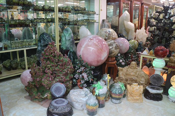 Lý giải sức hút từ thương hiệu Đá quý Mừng Chám - 2