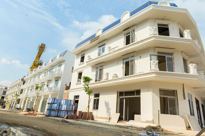Nhà phố, biệt thự xây sẵn: Kênh sinh lời bền vững và an toàn với nhà đầu tư - 3