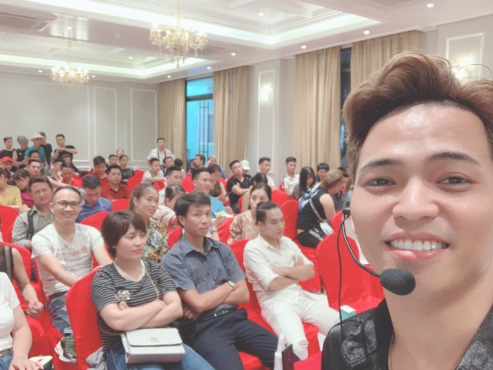 CEO Đoàn Hữu Việt thành công nhờ khác biệt ngành tóc - 3