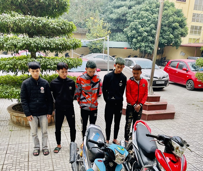 Bắt khẩn cấp ổ nhóm nghiện game, 1 tháng thực hiện 14 vụ cướp - 1