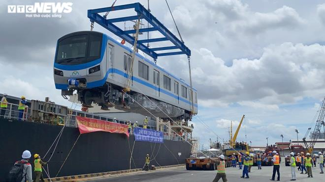 58 học viên lái tàu Metro số 1 bị ngưng đào tạo: BQL đường sắt TP.HCM nói gì? - 1