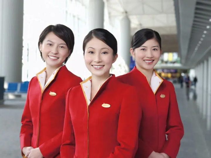 Những mảng tối đáng rùng mình phía sau nghề tiếp viên hàng không - 3
