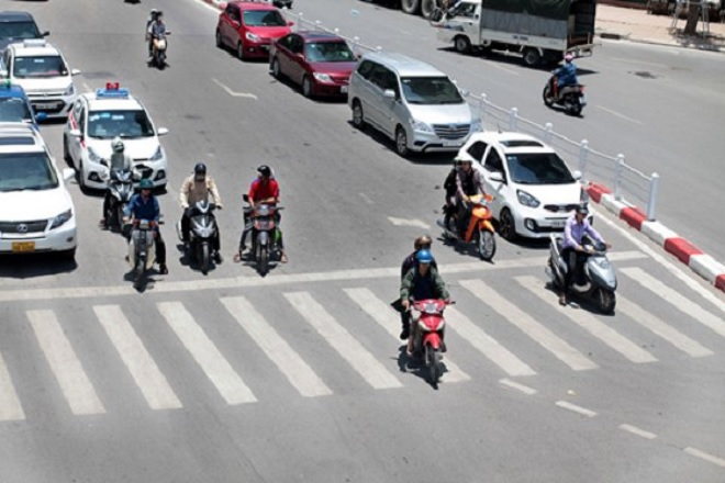 Tôi thương hại những người vượt đèn đỏ - 2