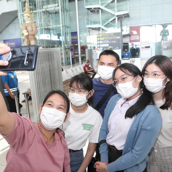 Kiatisak chia sẻ ảnh cưới 19 năm trước, gửi lời ngọt ngào đến vợ ở Thái Lan - 6