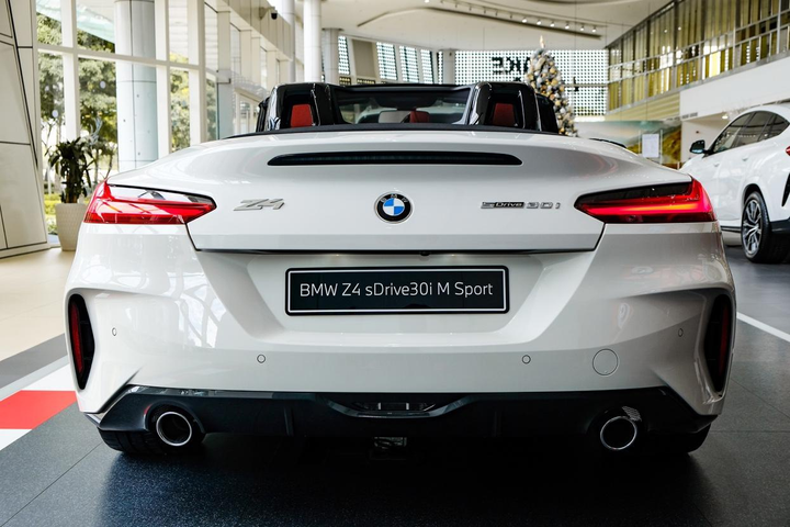 BMW Z4 - huyền thoại mui trần ra mắt tại Việt Nam - 5