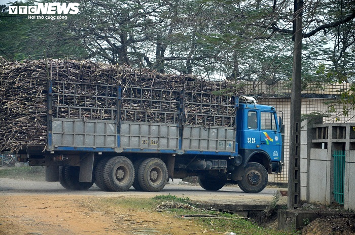 Quốc lộ ở Thanh Hoá ‘oằn mình’ gánh xe tải cơi nới thành thùng chạy ngày đêm - 8