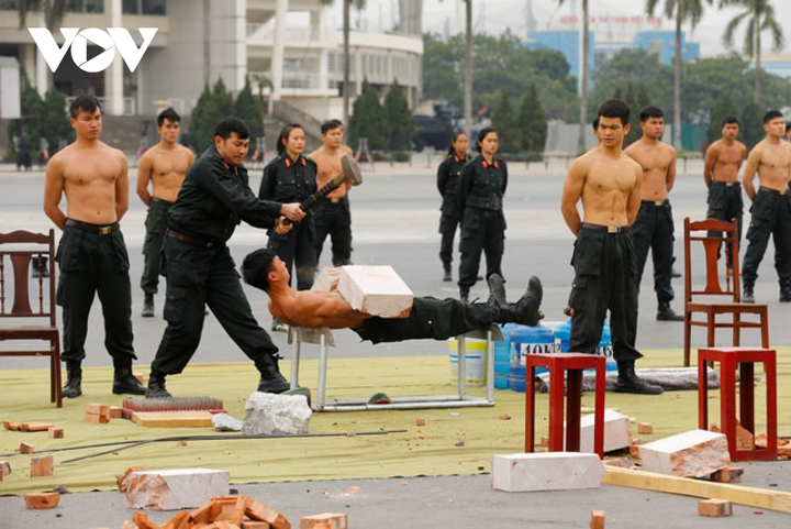 6.000 chiến sĩ công an, quân đội xuất quân bảo vệ Đại hội Đảng - 3