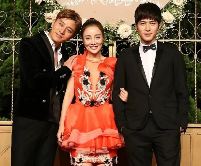 Ba cặp đôi đi ăn cưới của Huỳnh Hiểu Minh đều ly hôn ồn ào - 2