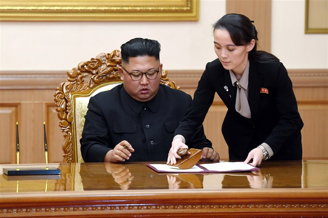 Vì sao em gái ông Kim Jong-un vắng mặt trong Bộ Chính trị Triều Tiên? - 1
