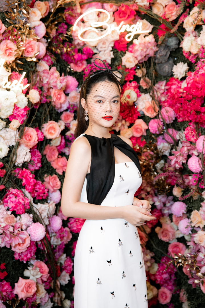 Chi Bảo tháp tùng bạn gái, gặp gỡ nhiều sao hạng A trong showbiz - 9