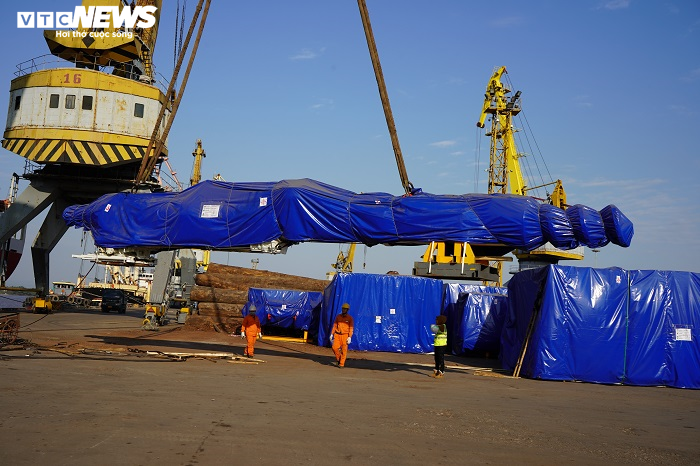 Ảnh: Robot đào hầm dự án đường sắt Nhổn - ga Hà Nội cập cảng Hải Phòng - 5