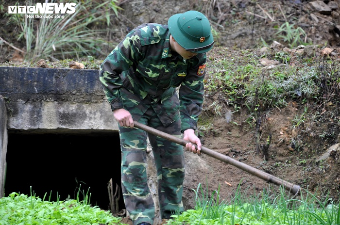 Chốt chống dịch COVID-19 nơi sương mù quanh năm bao phủ - 7