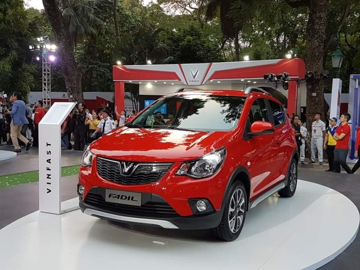 VinFast Fadil dẫn đầu phân khúc xe cỡ nhỏ toàn thị trường năm 2020 - 1