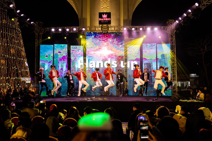 Dance cover Danko City: Bùng cháy với các vũ điệu Kpop cùng Cường Seven - 6
