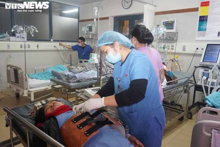 Thời tiết lạnh sâu, người già cần làm gì để bảo vệ sức khoẻ? - 2