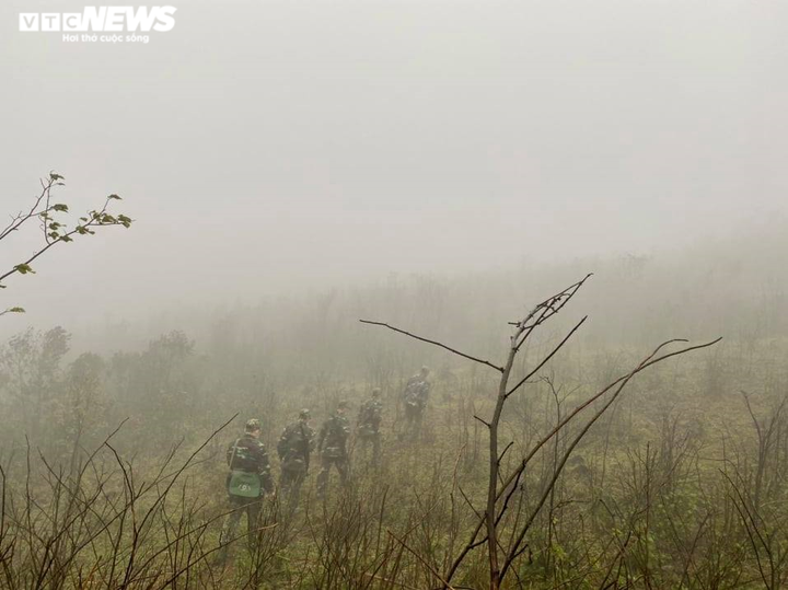 Biên phòng Quảng Trị ngăn vượt biên trái phép giữa trời rét cắt da xé thịt - 3