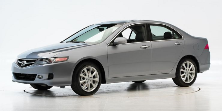 Những mẫu xe có thiết kế hiện đại vượt thời gian - 1