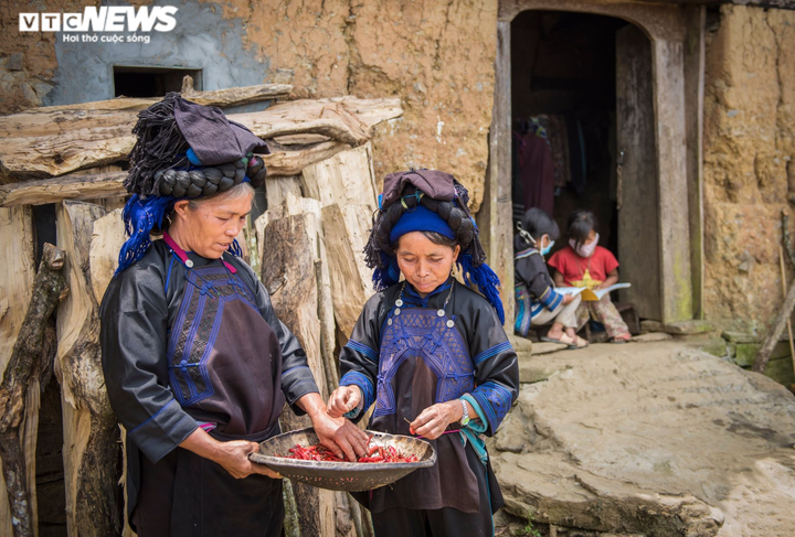 Ấn tượng phụ nữ vùng cao Tây Bắc qua loạt ảnh chân dung của NAG Khang Chu Long - 10