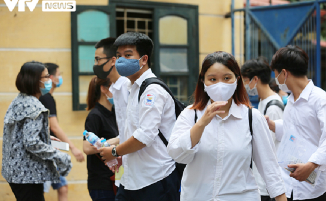 Vì sao môn Văn ngày càng kém hấp dẫn học sinh? - 1