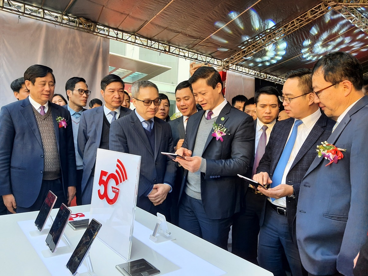 Bắc Ninh khai trương mạng 5G đầu tiên tại khu công nghiệp - 5