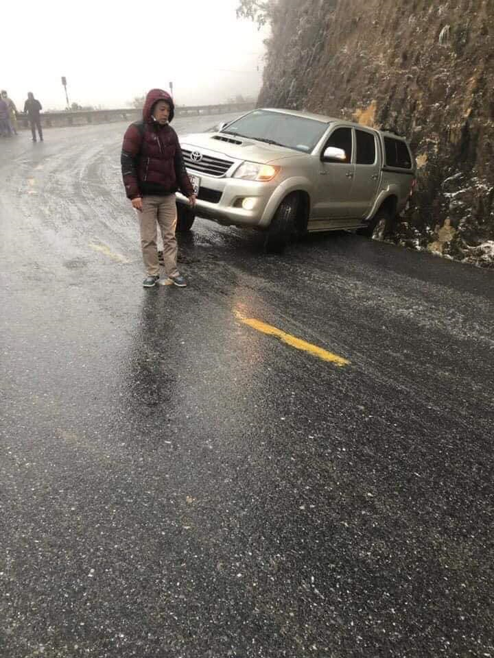 Cảnh báo nguy cơ tai nạn giao thông do băng tuyết - 1
