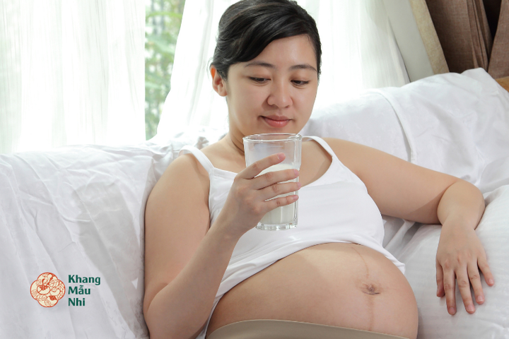 Những dấu hiệu sớm cảnh báo động thai mẹ bầu nên biết - 2