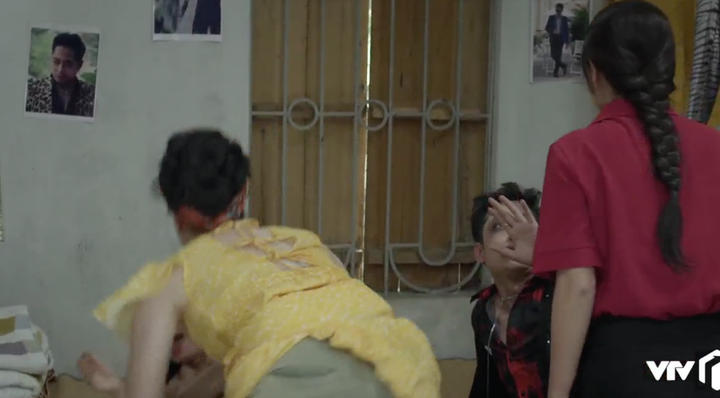 Hướng dương ngược nắng tập 15: Bà Loan đổ bệnh vì bị lừa tình, lừa tiền - 2