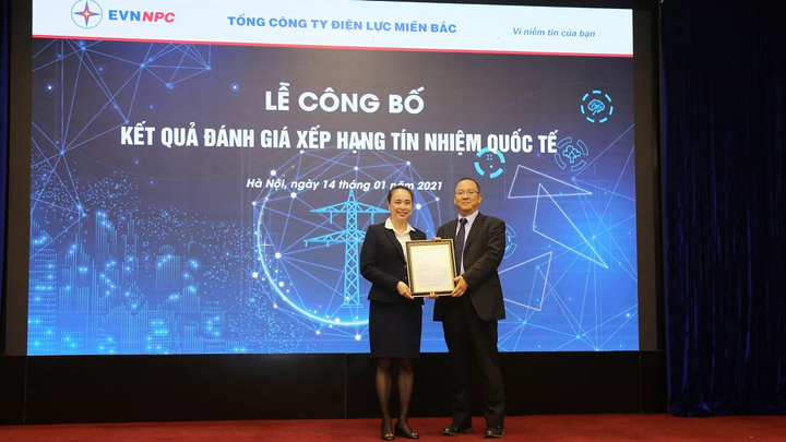 Fitch Ratings, WB công bố xếp hạng tín nhiệm lần đầu của EVNNPC ở mức 'BB' - 2