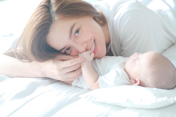 Ngắm cặp song sinh đáng yêu của Hồ Ngọc Hà - Kim Lý - 4