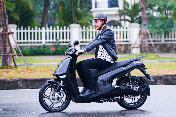 Hé lộ hai siêu phẩm xe máy điện sắp ra mắt của VinFast - 9