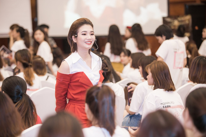 Hành trình khởi nghiệp truyền cảm hứng của CEO Hoàng Phi Huyền - 4