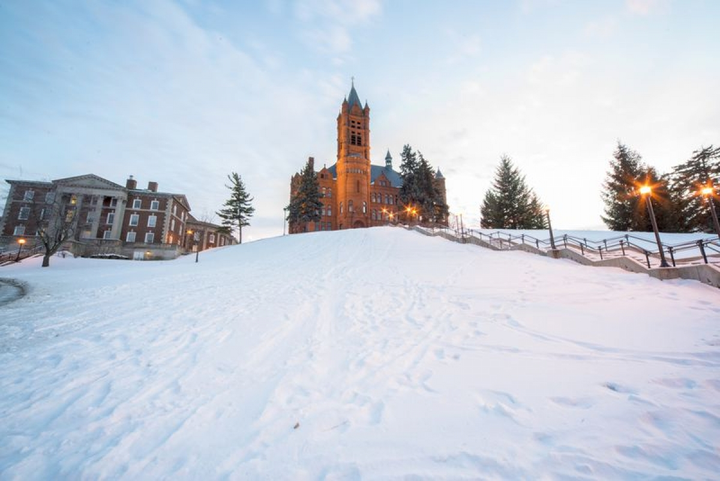 Vẻ đẹp thần tiên của những nơi tuyết rơi nhiều nhất thế giới - 1