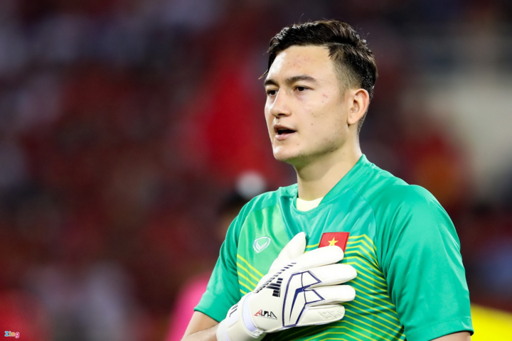Cerezo Osaka hỗ trợ Văn Lâm làm thủ tục sang Nhật Bản - 1