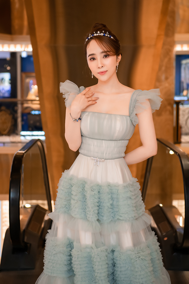 Bình An sóng đôi Á hậu Phương Nga dự event cùng dàn sao - 3