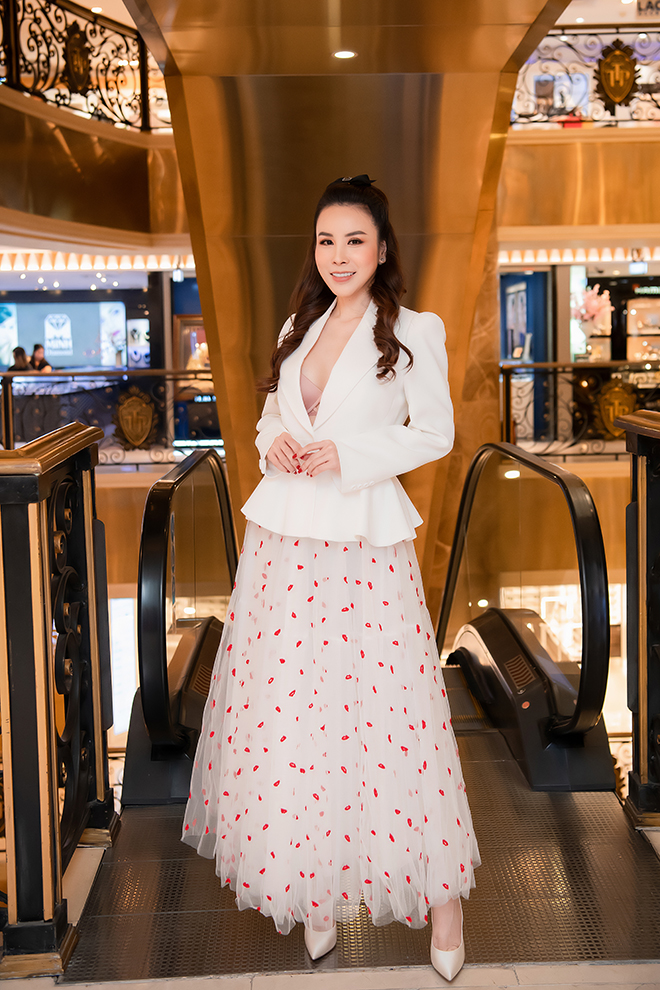 Bình An sóng đôi Á hậu Phương Nga dự event cùng dàn sao - 10