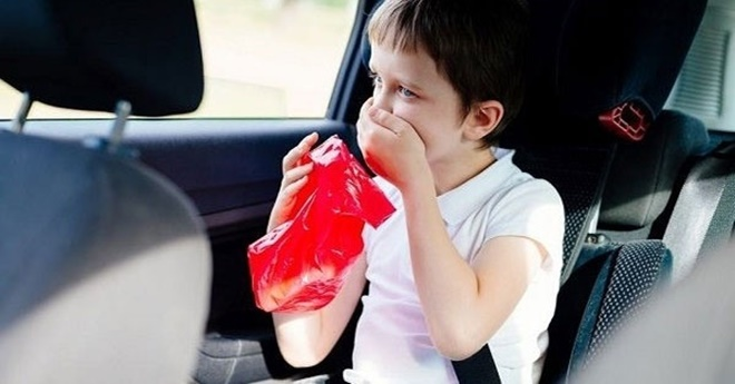 Mẹo phòng tránh say xe cho trẻ em trong những chuyến đi xa dịp Tết - 1