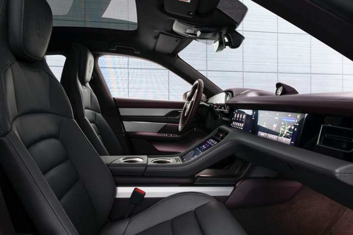 Porsche Taycan điện 2021 lộ diện, giá từ 79.900 USD - 7