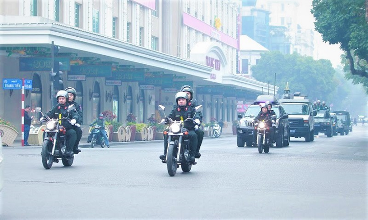 Ảnh: Công an Hà Nội ra quân bảo vệ Đại hội XIII - 7