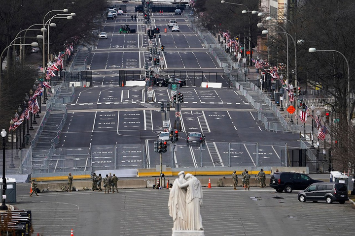 Ảnh: Thủ đô Washington trước giờ chào đón tân Tổng thống Mỹ - 3