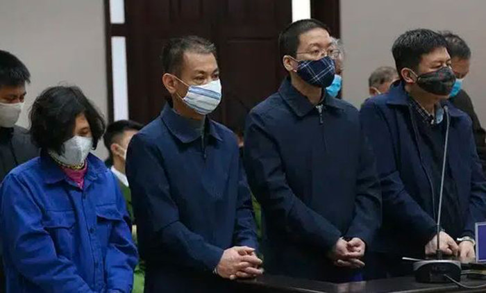 Kẻ giả danh thiếu tướng quân đội lừa gần nghìn người lĩnh án chung thân - 1