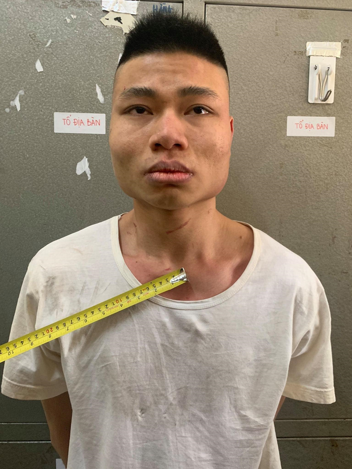 Lừa tuyển phát tờ rơi, 'yêu râu xanh' hiếp dâm cô gái trẻ tại thang bộ chung cư - 1