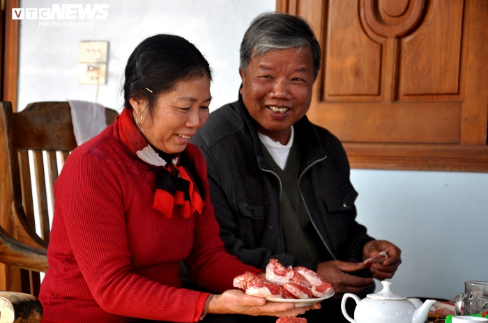 Bưởi đỏ ‘tiến vua’ giá nửa triệu đồng một cặp vẫn không có hàng bán dịp Tết - 10