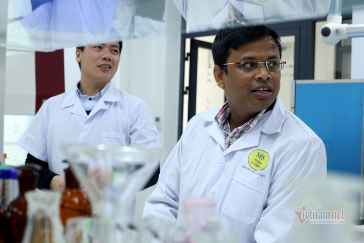 Trường đại học tìm cách 'hút' người tài cho các nhóm nghiên cứu mạnh - 2