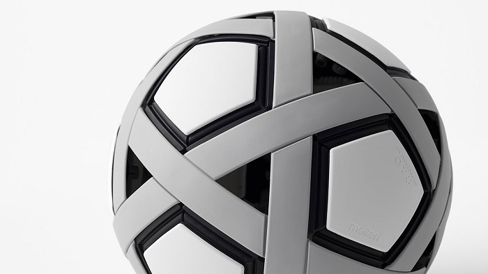 Nhật Bản chế tạo quả bóng đá không cần bơm, không bao giờ xì hơi - 1