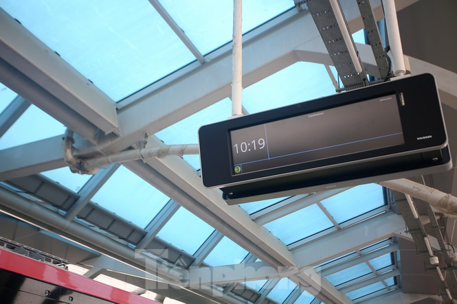 Ngắm nội thất hiện đại của tàu tuyến metro Nhổn - ga Hà Nội - 9