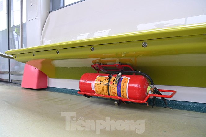 Ngắm nội thất hiện đại của tàu tuyến metro Nhổn - ga Hà Nội - 5