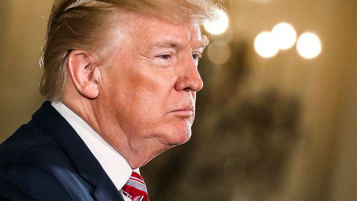 Cựu Tổng thống Trump có thể mất lương hưu vì bị luận tội? - 1