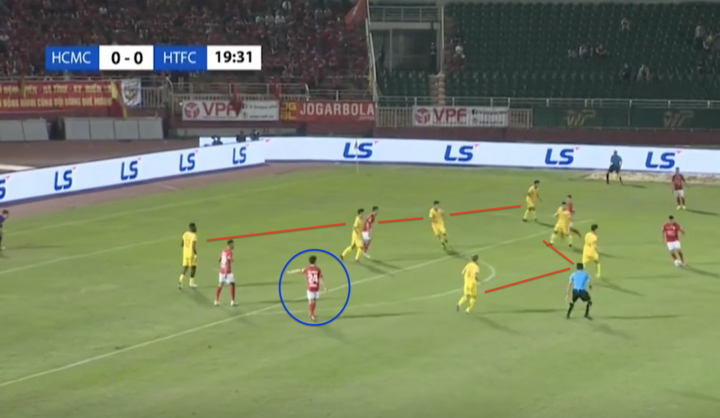 Lee Nguyễn thi đấu thế nào trong ngày tái xuất V-League? - 4
