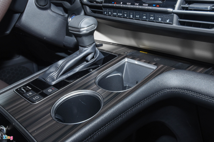 Chi tiết Toyota Sienna 2021 đầu tiên tại Việt Nam - 15